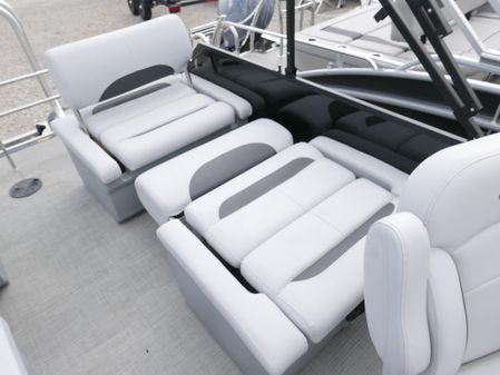 Bentley-pontoons LEGACY-223-QSB image