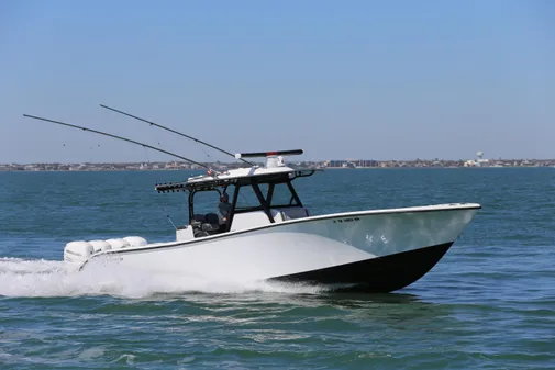 Yellowfin 39 Offshore image