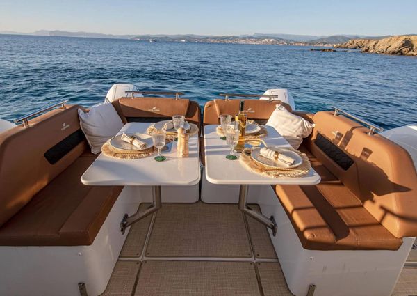 Four-winns TH38 image