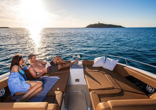 Four-winns TH38 image