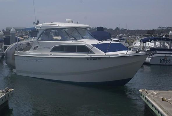 Bayliner 246 Discovery - main image