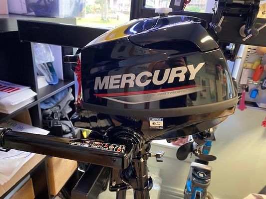 Mercury 3-5HP-OUTBOARD - main image