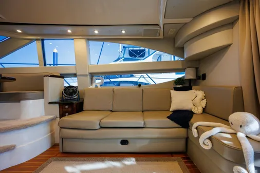 Meridian 391 Sedan image