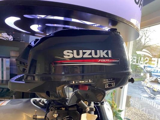 Suzuki 2-5HP-OUTBOARD - main image