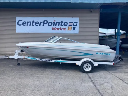 Glastron SSV195 BOWRIDER 