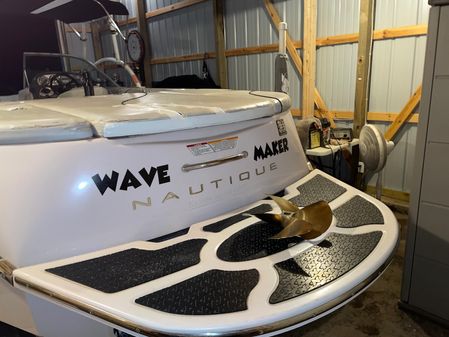 Correct Craft SUPER AIR NAUTIQUE 210 TEAM EDITION image