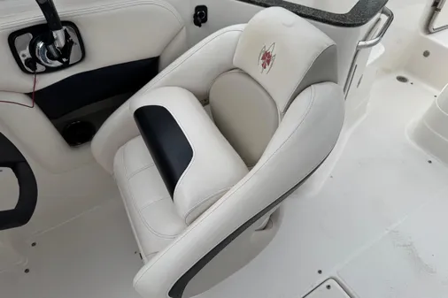 Chaparral SUNESTA-224-XTREME image