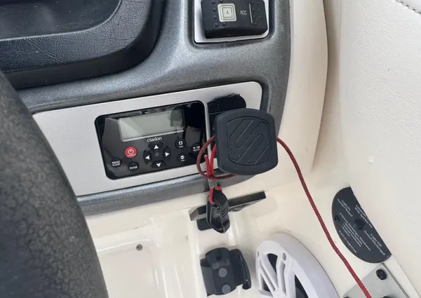 Chaparral SUNESTA-224-XTREME image