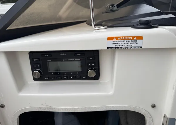 Chaparral SUNESTA-224-XTREME image