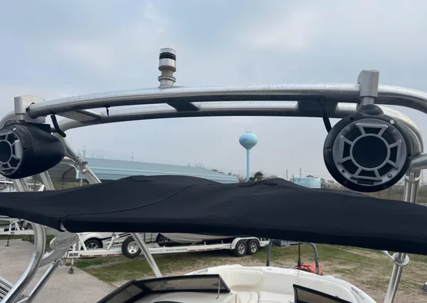 Chaparral SUNESTA-224-XTREME image