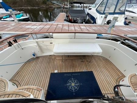 Galeon 330 Fly image