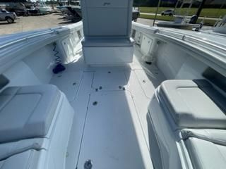 Yellowfin 32 Offshore image