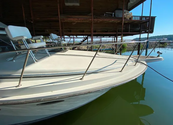 Trojan 10 Meter Sedan image