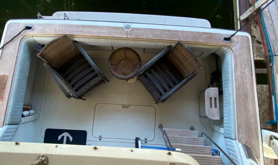 Trojan 10 Meter Sedan image