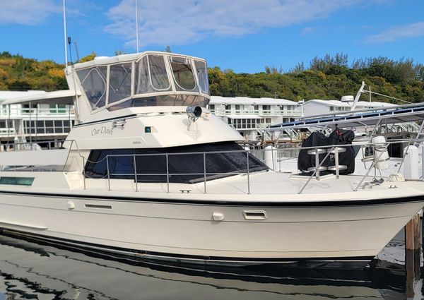 Hatteras 40-DOUBLE-CABIN image