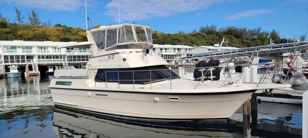 Hatteras 40-DOUBLE-CABIN image