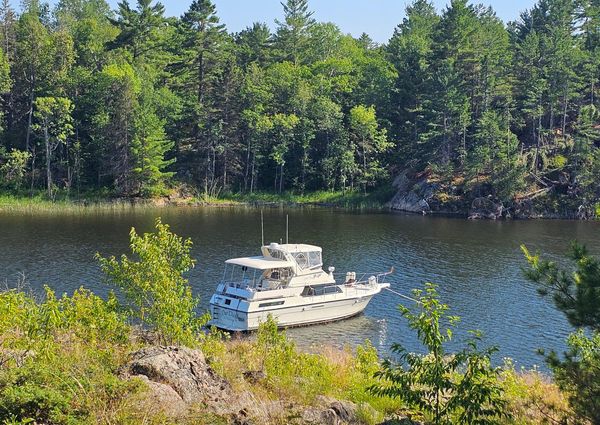 Hatteras 40-DOUBLE-CABIN image