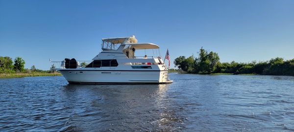 Hatteras 40-DOUBLE-CABIN image