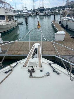 Hatteras 40-DOUBLE-CABIN image