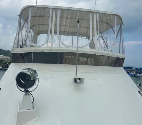 Hatteras 40-DOUBLE-CABIN image