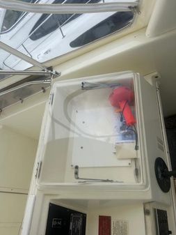 Hatteras 40-DOUBLE-CABIN image