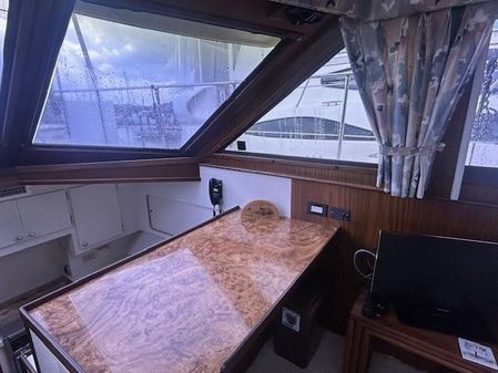 Hatteras 40-DOUBLE-CABIN image