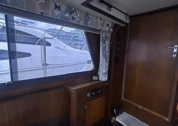 Hatteras 40-DOUBLE-CABIN image