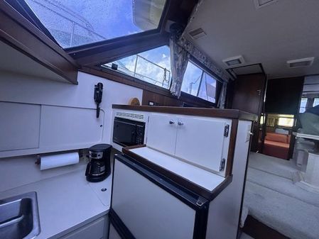 Hatteras 40-DOUBLE-CABIN image