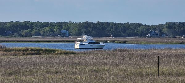 Hatteras 40-DOUBLE-CABIN image