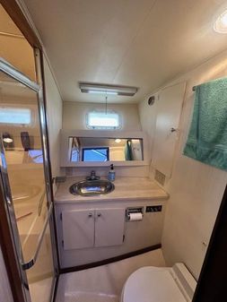 Hatteras 40-DOUBLE-CABIN image