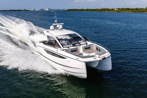 Four-winns TH36 image