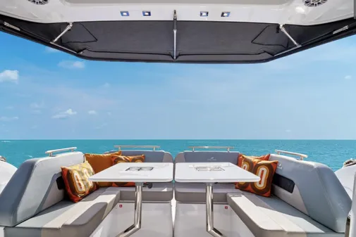 Four-winns TH36 image