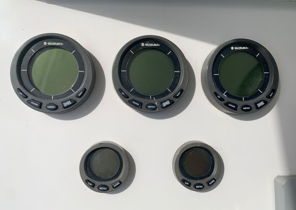 Seahunter 40-CENTER-CONSOLE image