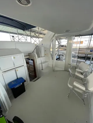 Carver 444 Cockpit Motor Yacht image