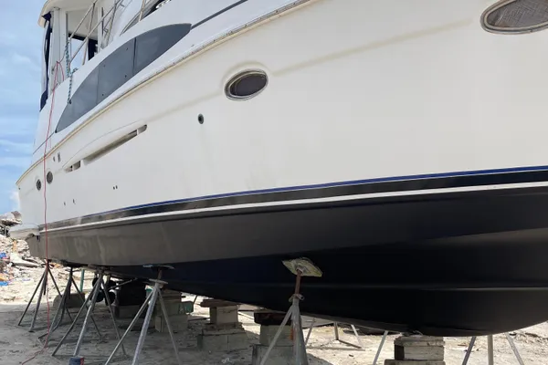 Carver 444 Cockpit Motor Yacht image