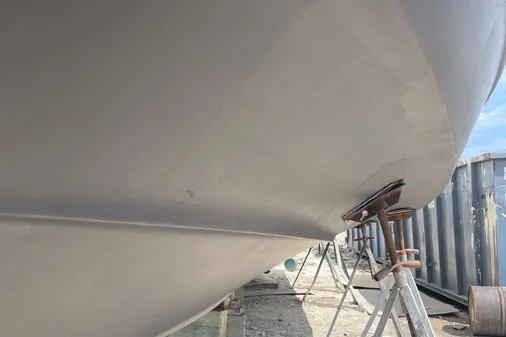 Carver 444 Cockpit Motor Yacht image