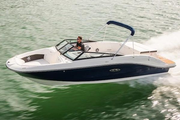 Sea Ray SPX 230 - main image