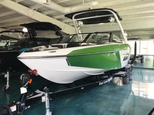 Malibu Wakesetter 23 LSV - main image