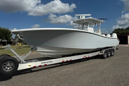 Yellowfin 36 Offshore image