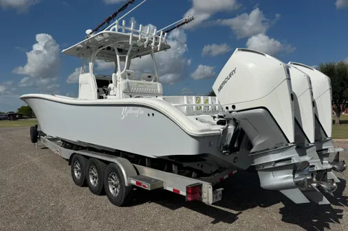 Yellowfin 36 Offshore image