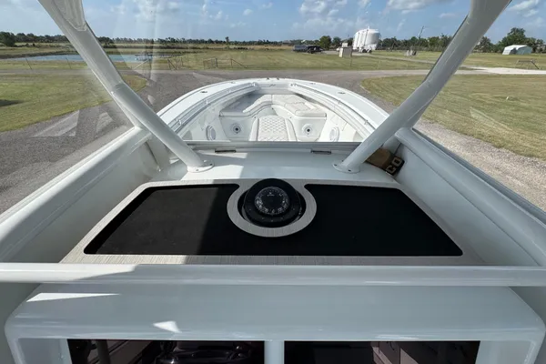 Yellowfin 36 Offshore image