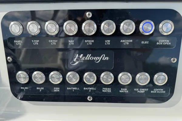 Yellowfin 36 Offshore image