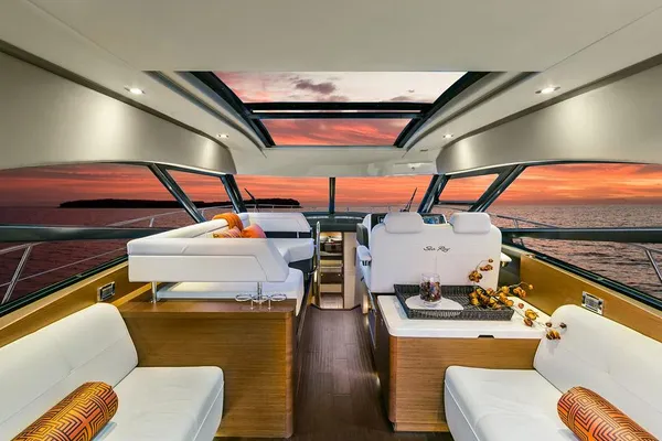 Sea Ray 470 Sundancer image