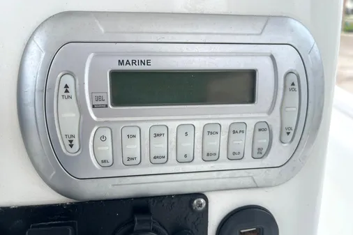 Sea Hunt Gamefish 25 image