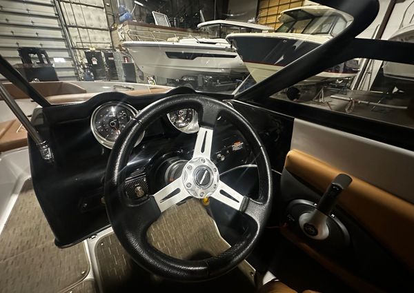 Glastron GT-205 image