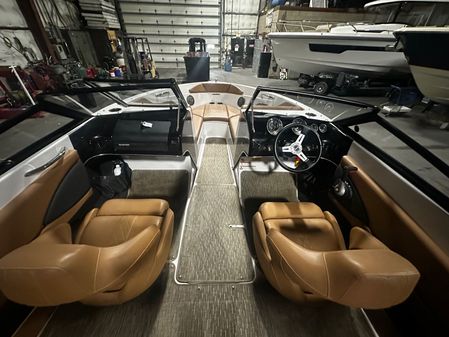 Glastron GT-205 image