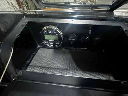 Glastron GT-205 image