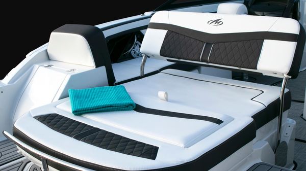 Monterey 258SS BOWRIDER