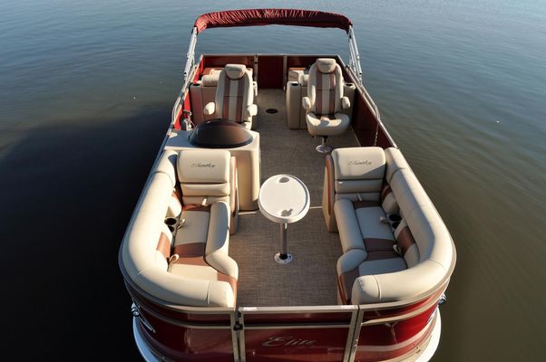 Bentley Pontoons 253 Elite Rear Lounger - main image