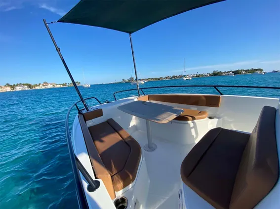 Beneteau FLYER-8-SPACEDECK image